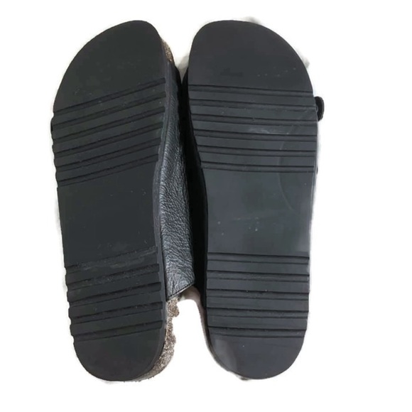 earth harley sandals